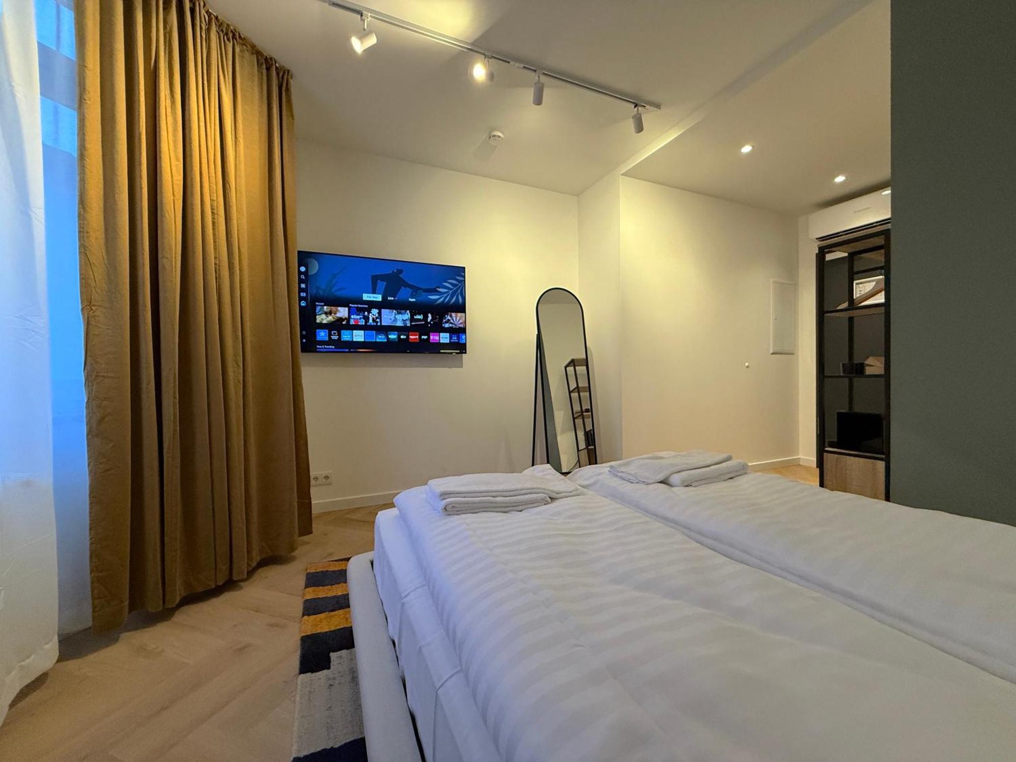 Stayzz By Homyzz - Modern Studios Alsterdorf -Winterhude- Stadtpark Hambourg Extérieur photo