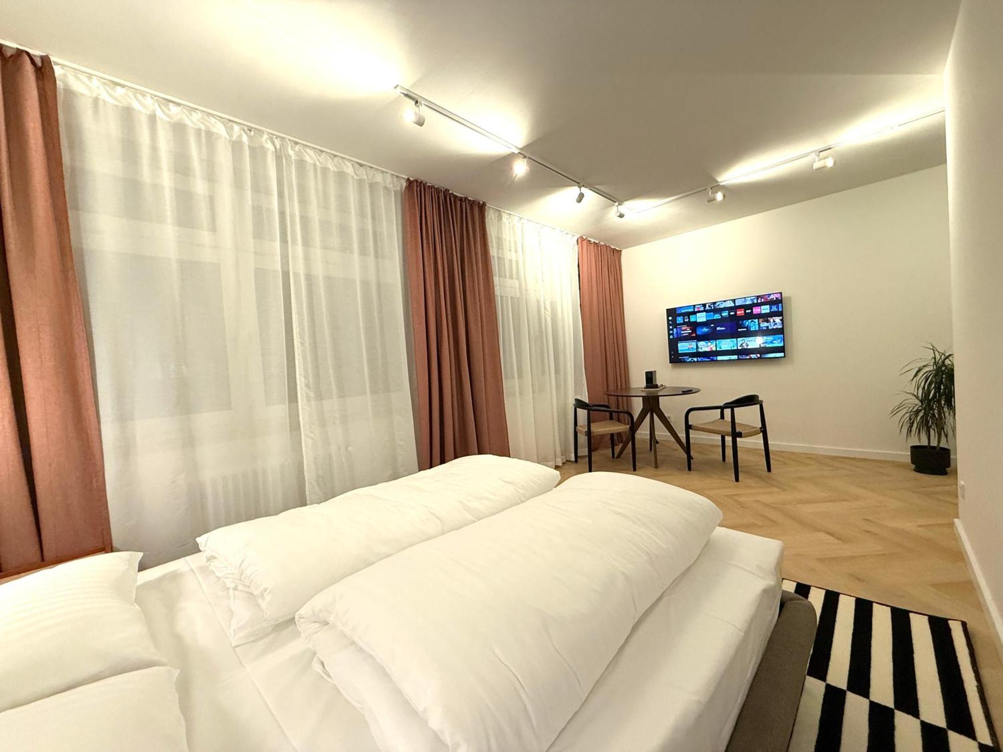Stayzz By Homyzz - Modern Studios Alsterdorf -Winterhude- Stadtpark Hambourg Extérieur photo