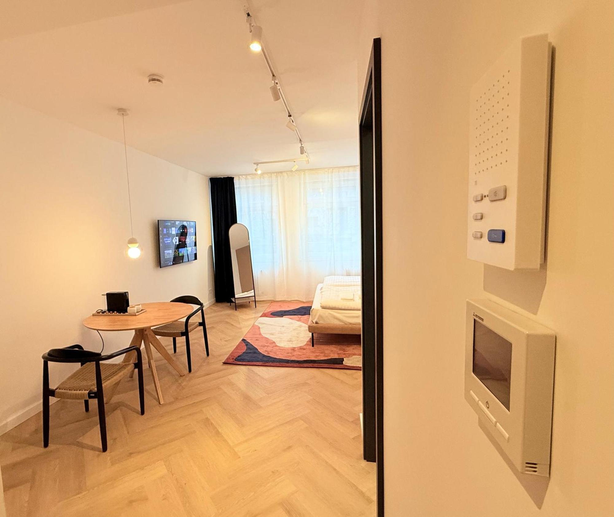 Stayzz By Homyzz - Modern Studios Alsterdorf -Winterhude- Stadtpark Hambourg Extérieur photo